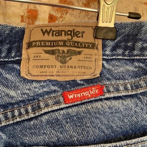 Wrangler Cut Off Shorts - Picture 5 of 12